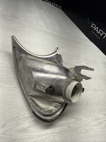 98-02 BMW 3 E46 COUPE RIGHT SIDE TURN CORNER SIGNAL LIGHT 0311329014 OEM