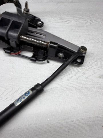01-06 BMW M3 E46 BMW Convertible Top Locking Handle Driver Left Side OEM 7031361