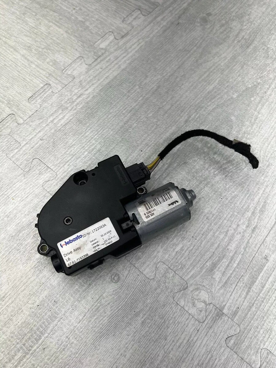 08-13 BMW E90 E92 E93 M3 OEM Sunroof Moonroof Sun Shade Motor