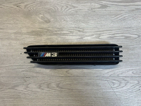 01-06 BMW E46 M3 BLACK Left Driver Fender Vent Grille Grills Trim