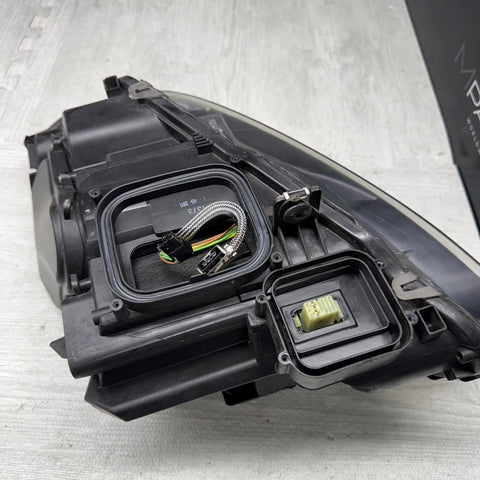 BMW OEM E92 E93 07-10 328 335 08-13 M3 FRONT RIGHT XENON HEADLIGHT *DAMAGE