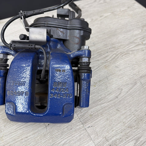 21-26 BMW G80 G82 G83 M3 M4 S58 RIGHT PASSENGER REAR ELECTRIC BRAKE CALIPER BLUE