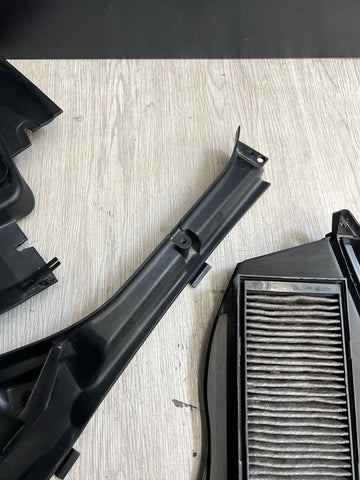 BMW E90 E92 E93 M3 08-13 Front Cabin Micro Filter Housings Covers Set