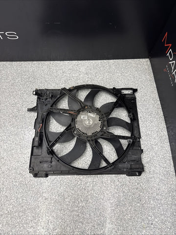 15-20 OEM BMW F80 F82 F83 M3 M4 Electric Radiator Cooling Fan w/Shroud *Cracked