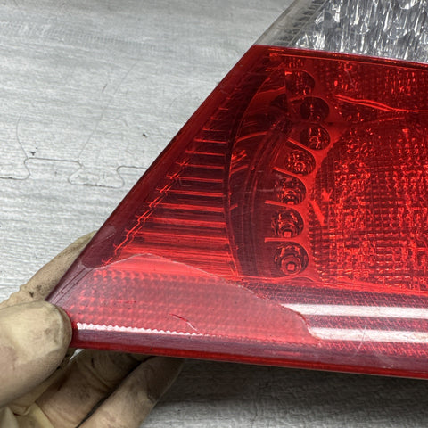 BMW E46 325 330 M3 CONVERTIBLE LED TAIL LIGHT RIGHT PASSENGER *Notes*