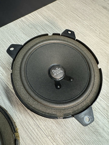01-06 BMW E46 M3 HARMON KARDON DOOR / REAR DECK SPEAKER SPEAKERS 8368244 PAIR