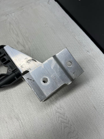 12-16 BMW F30 F80 F82 F83 M3 M4 RIGHT SIDE RADIATOR CARRIER HOLDER MOUNT BRACKET