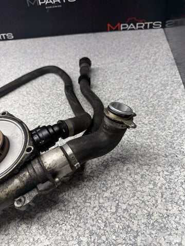 15-20 BMW F80 F82 F83 M3 M4 S55 WATER PUMP THERMOSTAT HOUSING