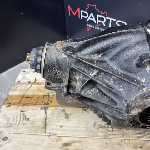 15-20 BMW F80 F82 F83 M2 M3 M4 Rear Differential Axle Carrier 27 Teeth 30k