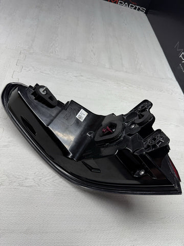 BMW 21-23 5 Series M5 G30 LCI Right Passenger OEM Taillight Tail Light *Water