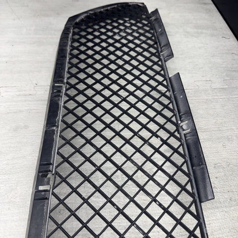Genuine 01-06 BMW E46 M3 Front Center Bumper Grille Cover Trim *Notes*