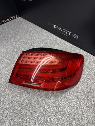 11-13 BMW OEM E93 335 LCI Rear Tail Right Passenger Side Stop Light Outer