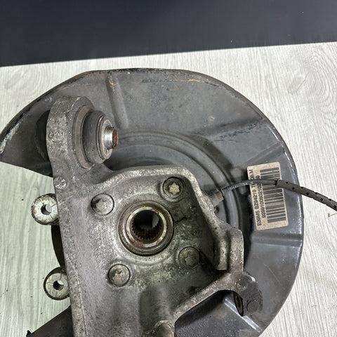 00-03 BMW E39 M5 RIGHT PASSENGER REAR SPINDLE KNUCKLE HUB