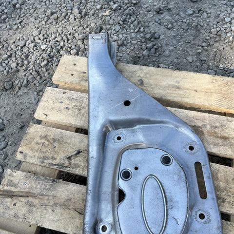 Porsche 991 911 GT3 2015 Engine Mount Crossmember Support Bracket Carrier