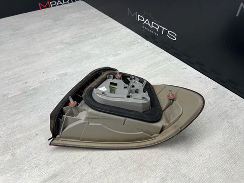 01-06 E46 BMW 330 M3 CONVERTIBLE REAR LED TAIL LIGHT LEFT 6937453 TINTED SMOKED