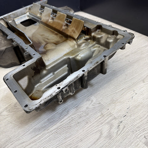 2008-2013 BMW E90 E92 E93 M3 S65 V8 LOWER ENGINE OIL PAN OEM *Notes*