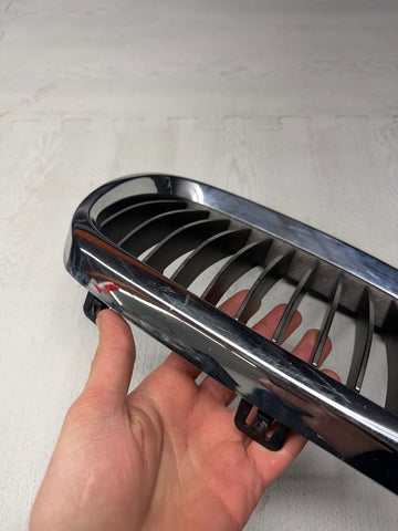 08-13 BMW E90 E92 E93 M3 Front Kidney Grille Right Chrome / Chrome Fins OEM