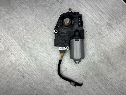 08-13 BMW E90 E92 E93 M3 OEM Sunroof Moonroof Sun Shade Motor 1717822