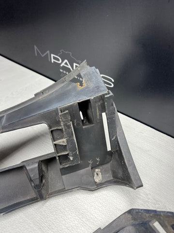 01-06 BMW E46 M3 FRONT BUMPER COVER GUARDS BRACKETS 2695247