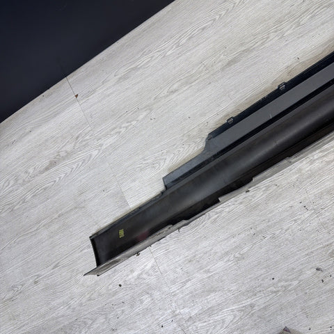 08-13 BMW E92 E93 M3 OEM Right Side Skirt Rocker Panel Silverstone *Notes*