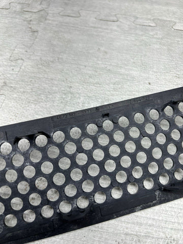 BMW E46 M3 2000-2006 Hood Grille Vent Grill OEM 51132694723 *Notes*