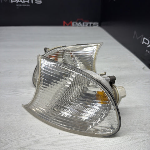 02-06 BMW E46 325 328 M3 Clear Corner Lights Tail Lamps 6919651 6919652 *Notes*