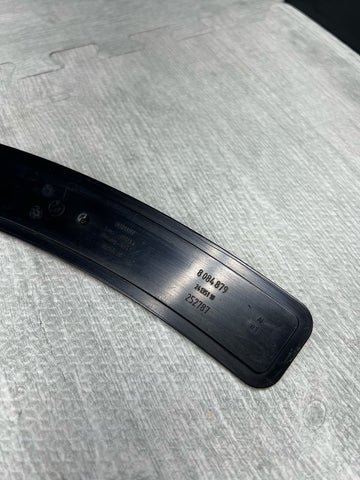 18-21 BMW G87 M2 FRONT LEFT DRIVER BUMPER REFLECTOR AMBER TRIM MARKER