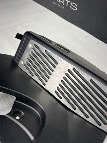 01-06 BMW E46 M3 BLACK DEAD PEDAL KICK PANEL COVER 7902400