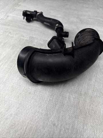 Genuine BMW X5M X6M F95 F96 SAC SAV FILTERED AIR DUCT TUBE CYL. 1-4 13718091475