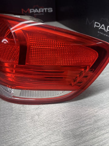 07-10 BMW E92 328 335 M3 Coupe Rear Right Outer Tail Light OEM *Spider Cracks*