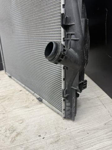 2008-2013 BMW E90 E92 E93 M3 Radiator 17112283468 OEM