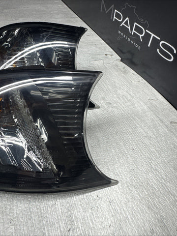 Depo 02-06 BMW E46 325ci 330ci M3 2dr Smoked Corner Lights