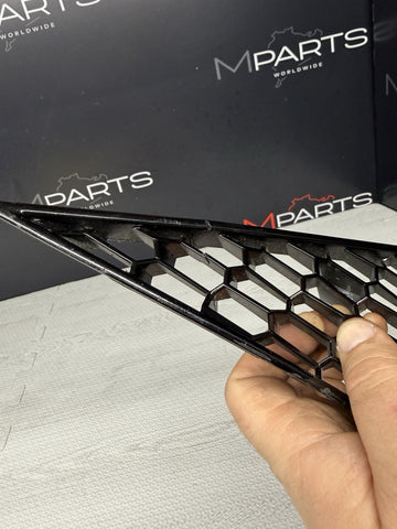 Lamborghini Aventador S Rear Grill Grille Lower Left Driver 470807679B