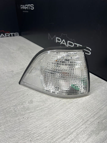 92-99 3-Series 2DR Corner Light Turn Signal Lamp Right Passenger Clear Depo