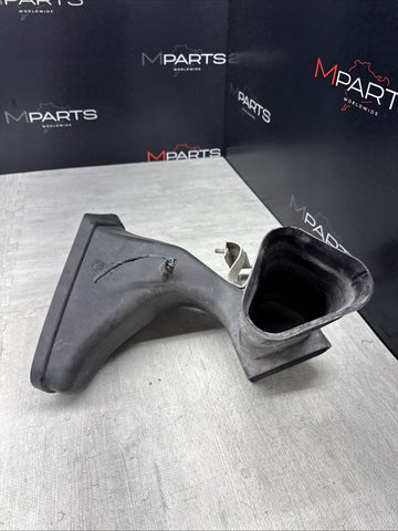 06-10 BMW E63 E64 M6 FRONT BUMPER LEFT DRIVER SIDE BRAKE AIR DUCT 7899787 *Chip*