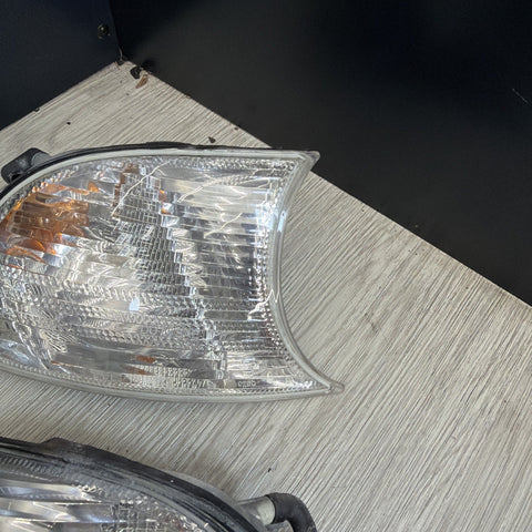02-06 BMW E46 325 328 M3 Clear Corner Lights Tail Lamps 6919651 6919652 *Notes*