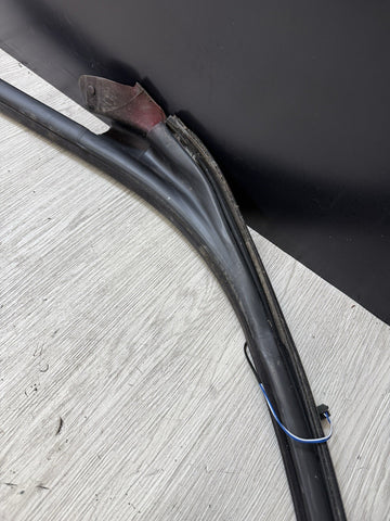 BMW E46 M3 01-06 Left Driver Side Door Weather Strip Seal Black OEM