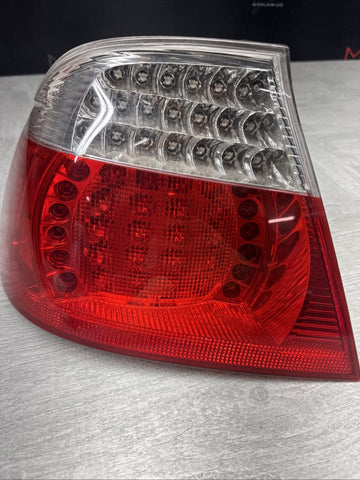 01-06 E46 BMW 330 M3 CONVERTIBLE REAR LED TAIL LIGHT DRIVER 6937453 *PIXELS*