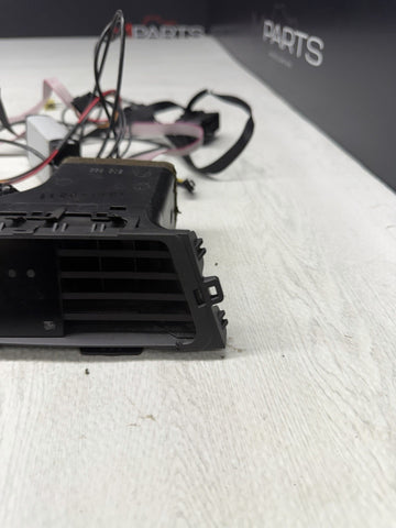 08-13 OEM BMW E92 E93 328 335 M3 Left Driver Side Dashboard Air Vent P3 Gauge