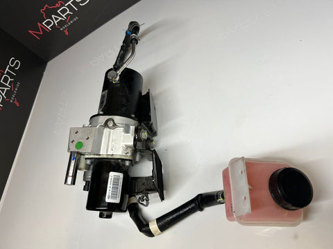 15-19 Ferrari 488 Spider Hardtop Top Hydraulic Pump