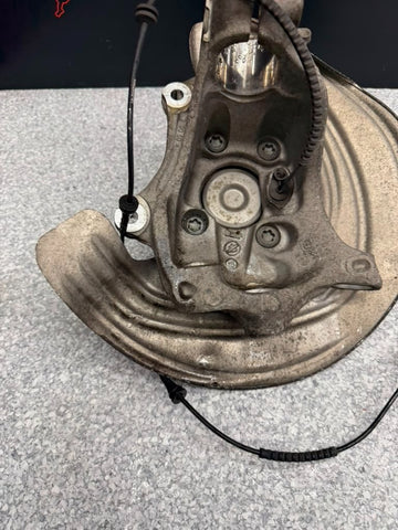 BMW G20 G22 G23 330 M340 Front Left Driver Hub Spindle Knuckle Bearing AWD OEM