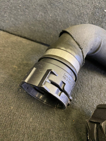 06-10 BMW E60 E63 E64 M5 M6 Pair Set of 2 Radiator Hoses