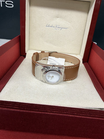NEW Salvatore Ferragamo Women's Wrist Watch Wristwatch Leather Strap