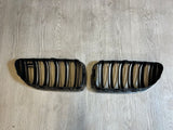 13-16 BMW F06 M6 Sedan Genuine OEM Front Kidney Grilles Set