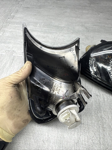 Depo 02-06 BMW E46 325ci 330ci M3 2dr Smoked Corner Lights