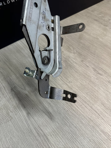 01-06 BMW E46 M3 E BRAKE EMERGENCY PARKING HANDLE LEATHER MECHANISM 1164489