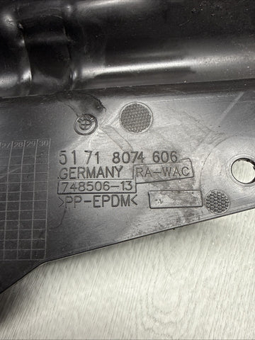 BMW 21-26 G80 G82 G83 M3 M4 Steering Wheel Column Cover Front Right OEM 8074606