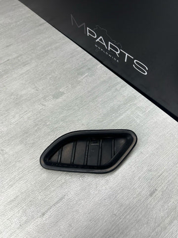 BMW E90 E92 E93 M3 08-13 Hood Scoop Seal Right Passenger 8041988