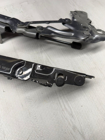 BMW 21-26 G80 M3 REAR TRUNK LID HINGES W/SHOCKS STRUTS