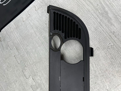 01-06 BMW E46 CONVERTIBLE REAR SEAT ROLLOVER BAR TRIM COVER 8204279 OEM BLACK